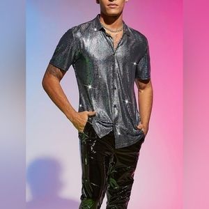Short sleeve metallic style men's shirt
